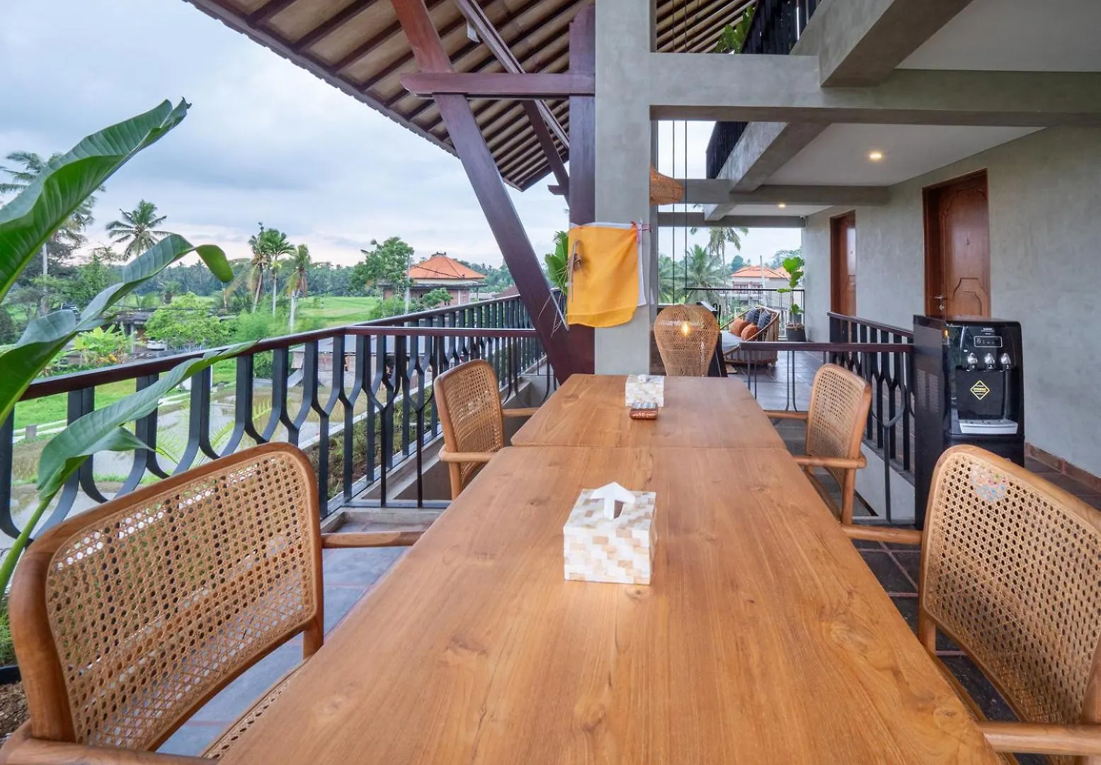 Ξενοδοχείο με διαμερίσματα Tarate Loft Studio Ubud